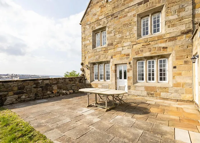 Caedmons View At Abbey ويتبي