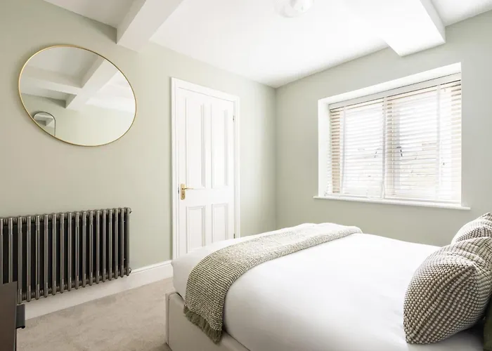 Caedmons View At Abbey شقة